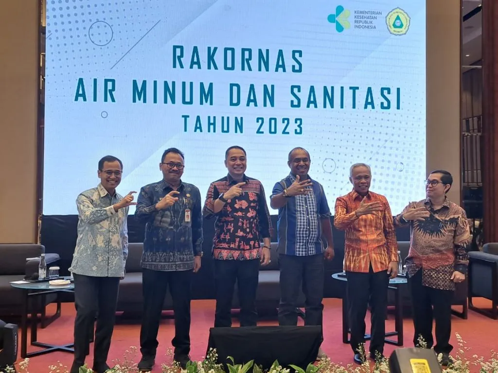 Jadi Pemateri Rakornas Air Minum dan Sanitasi, Wali Kota Eri Ungkap Strategi Surabaya
