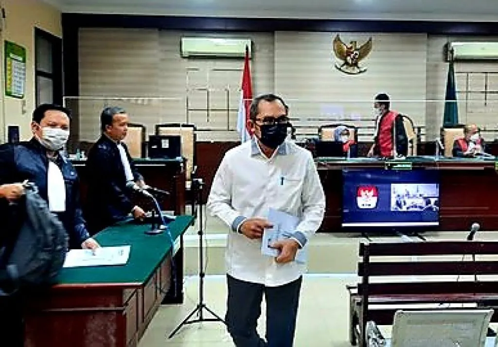 Terbukti Korupsi, Sahat Tua Divonis 9 Tahun Penjara dan Hak Politiknya Dicabut