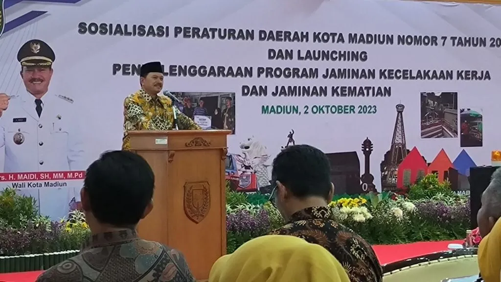 Wali Kota Madiun, Maidi saat sosialisasi Perda nomer 7/2023 tentang Penyelenggaraan JKK dan JKM.