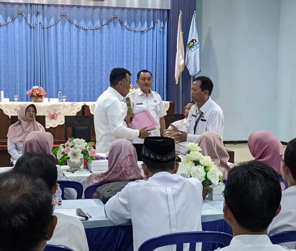 Viral Iuran SMPN 1 Ponorogo untuk Beli Mobil, Kasek Mengundurkan Diri