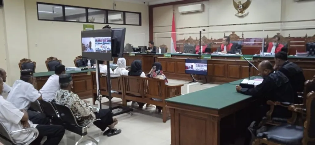 Kades Lolawang Dikenal Suka Marah, Foya-Foya hingga Bawa Uang Desa