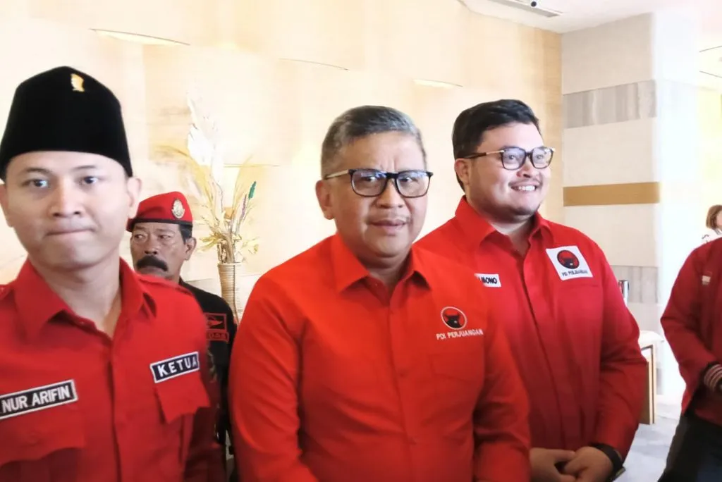 Hasto Sebut Khofifah Masuk Radar Cawapres Ganjar