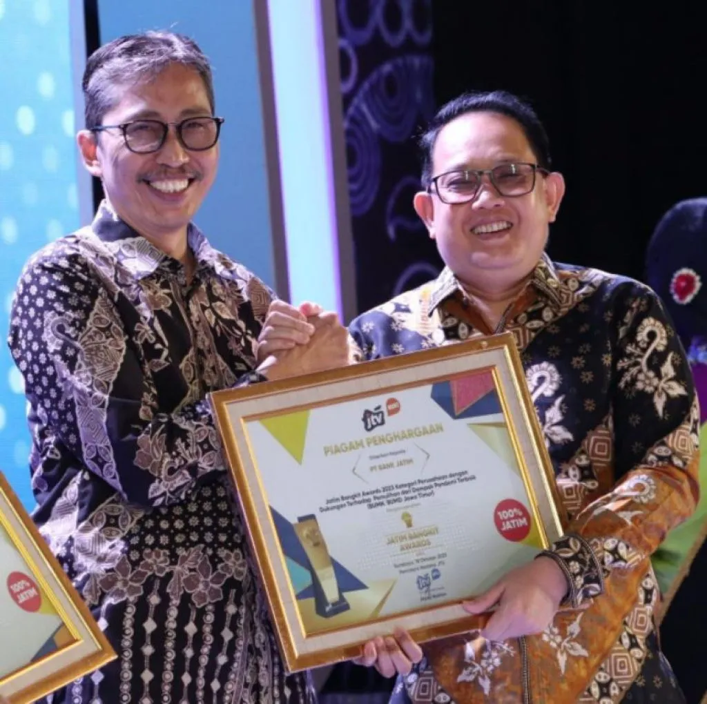 Banyak Beri Sumbangan Saat Pandemi, Bank Jatim Raih Jatim Bangkit Awards