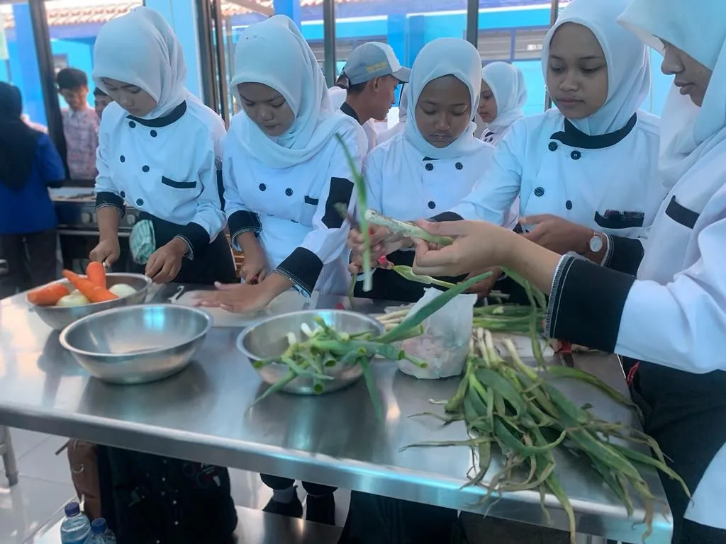 SMK Gedangan Kabupaten Malang Diperkenalkan Budaya China