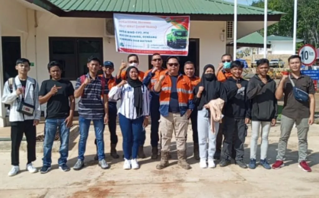 PT. Pelsart Tambang Kencana Lepas Peserta Vocational Traning Alat Berat