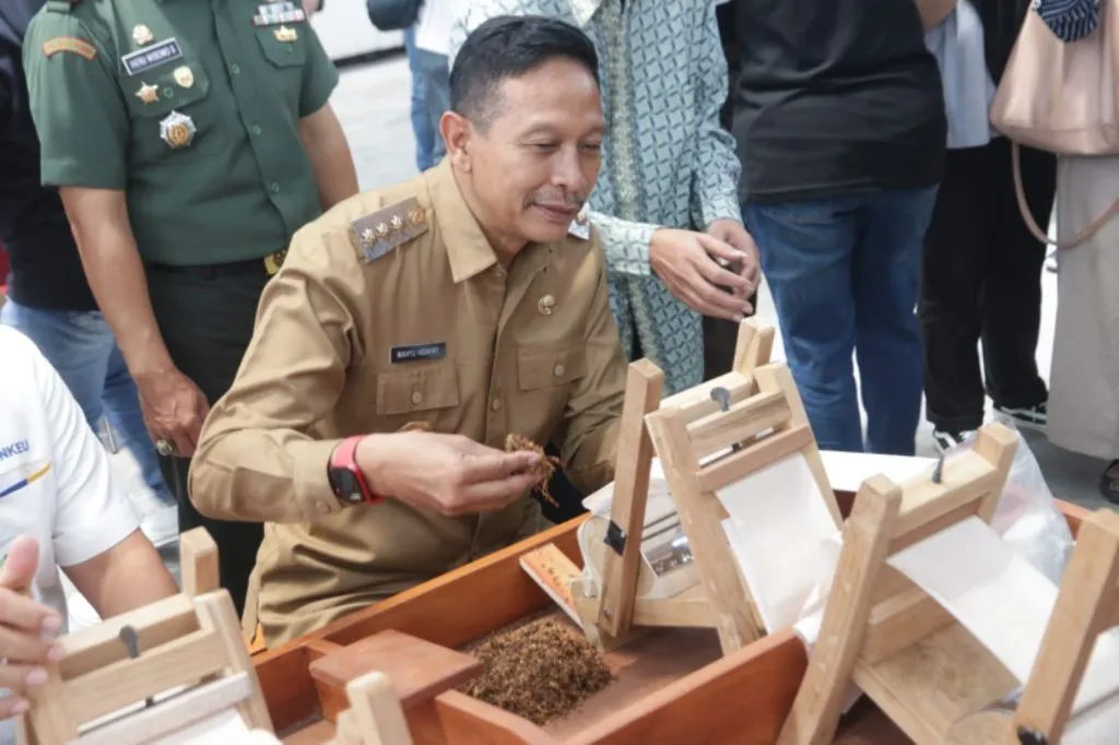 Pj. Wali Kota Malang Dorong Produk Rokok Lokal Malang Tembus Pasar Internasional
