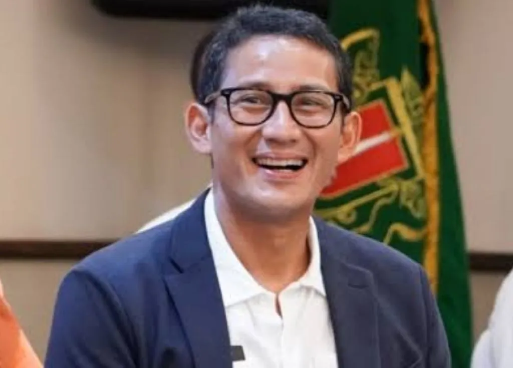 Sandiaga Pastikan Konser Coldplay Tetap Digelar