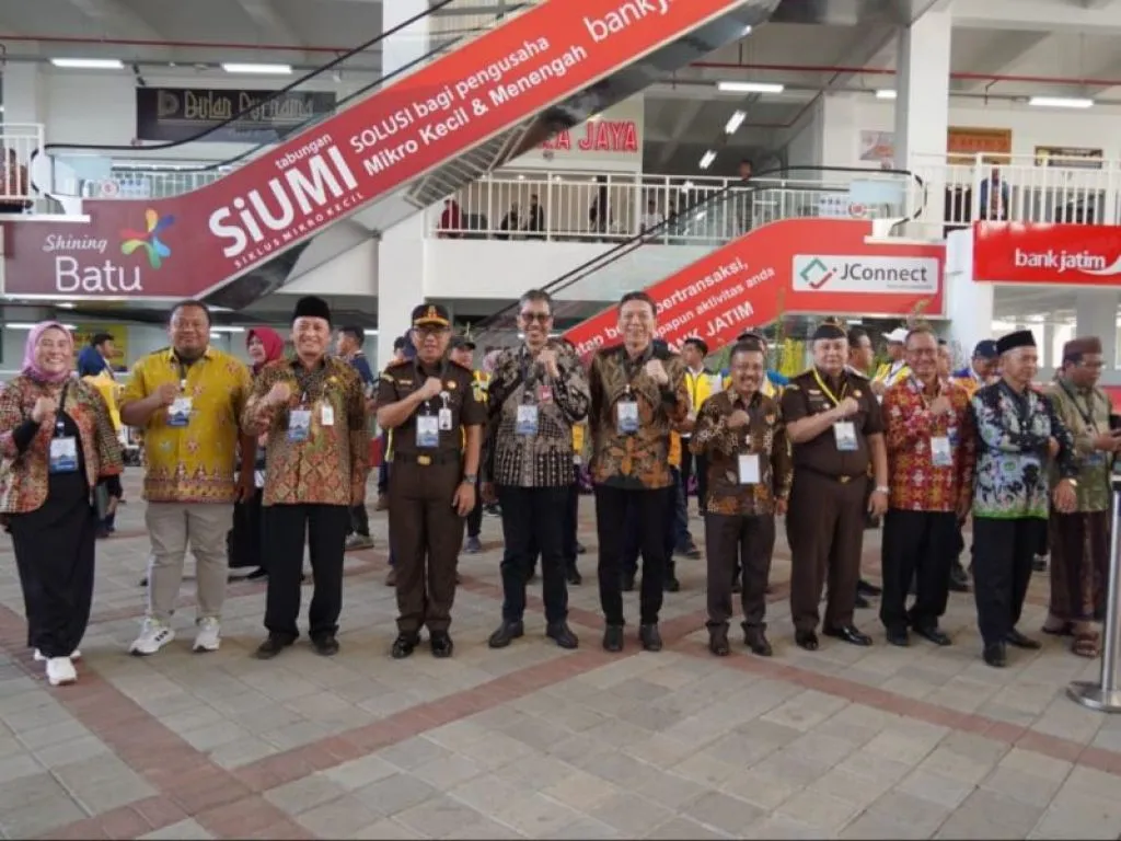 Bank Jatim Dukung Sistem Transaksi Pasar Induk Among Tani Lebih Canggih