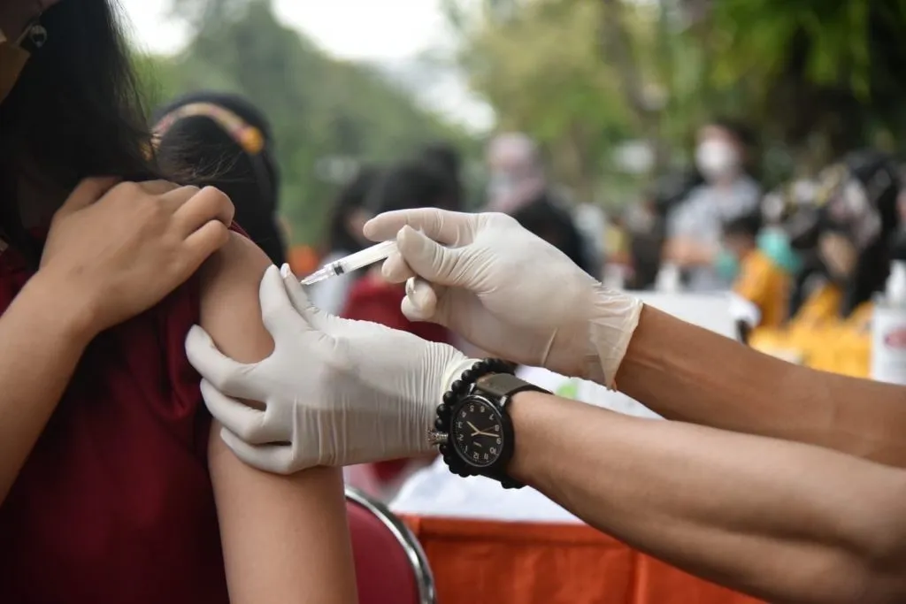 Peningkatan Kewaspadaan terhadap COVID-19 Menjelang Libur Nataru
