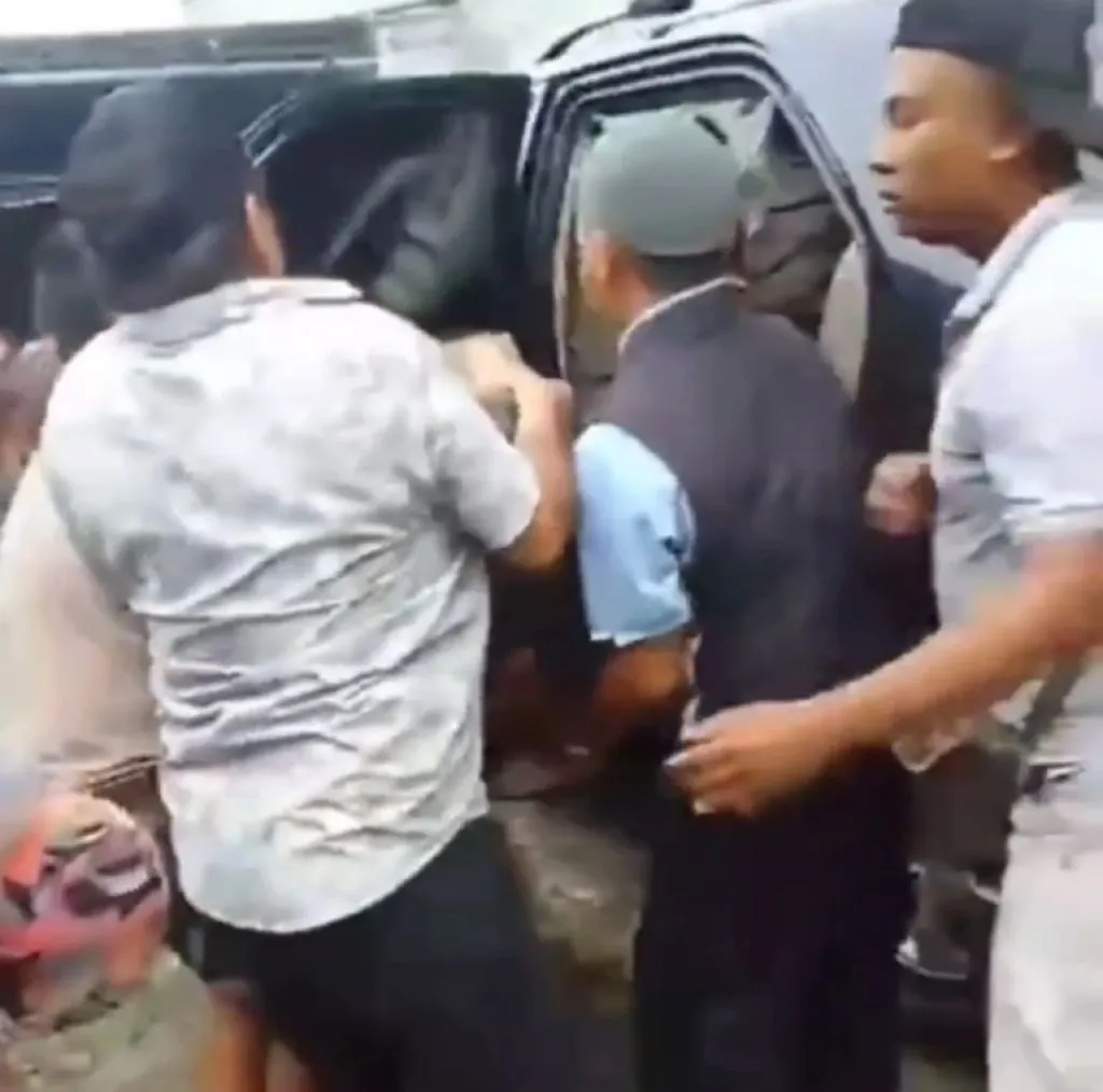 Pedagang Sayur Tewas Ditikam Tetangganya Sendiri