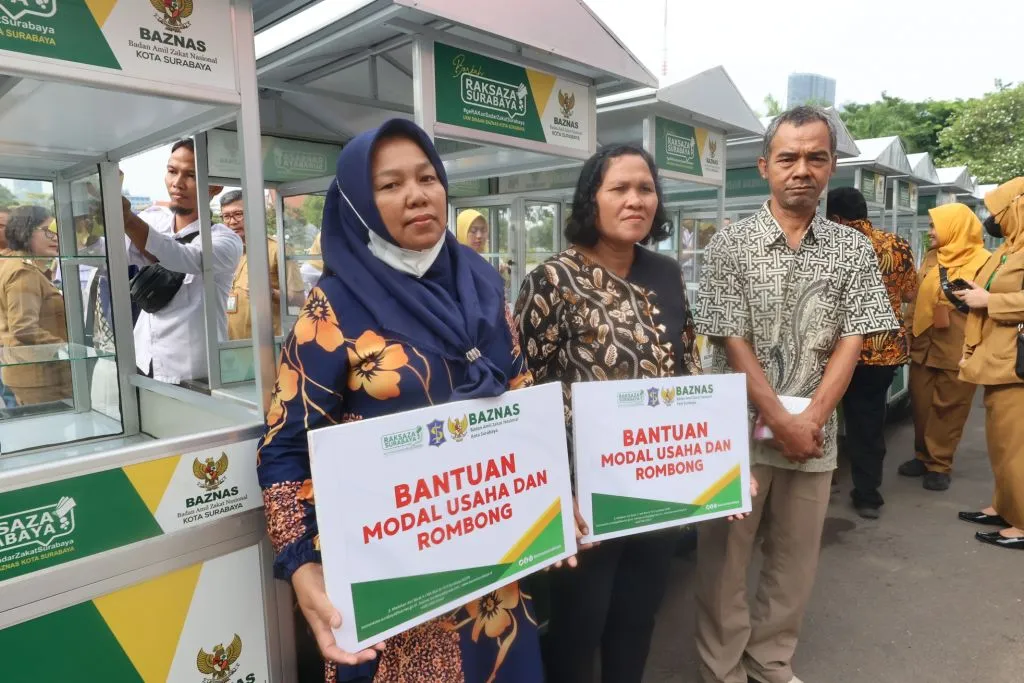 Pemkot beri Bantuan Modal Usaha Rombong ke Pokmas dan Pertukir Keluarga Miskin