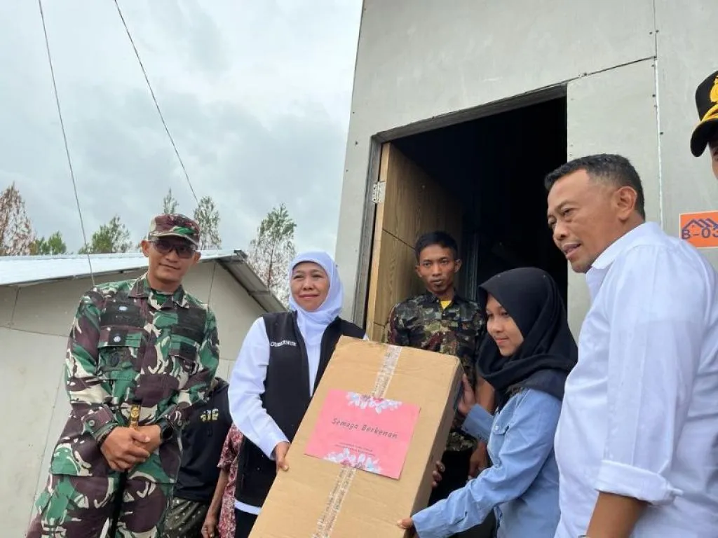 Resmikan Huntara Tanah Gerak Ponorogo, Gubernur Jatim Harap Jadi Desa Wisata