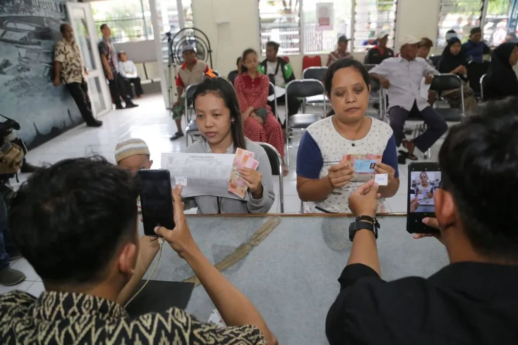 Penyaluran BLT Permakanan Surabaya Periode Januari 2024 Capai 100 Persen
