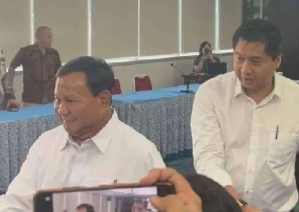 Ara: Tak Ada Arahan dari Jokowi, Saya Bersama Prabowo Gibran