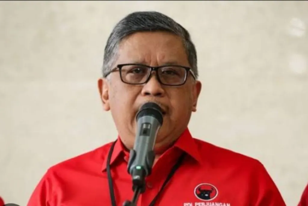 Kritisi Prabowo lagi, Hasto: Beli Alutsista dengan Utang