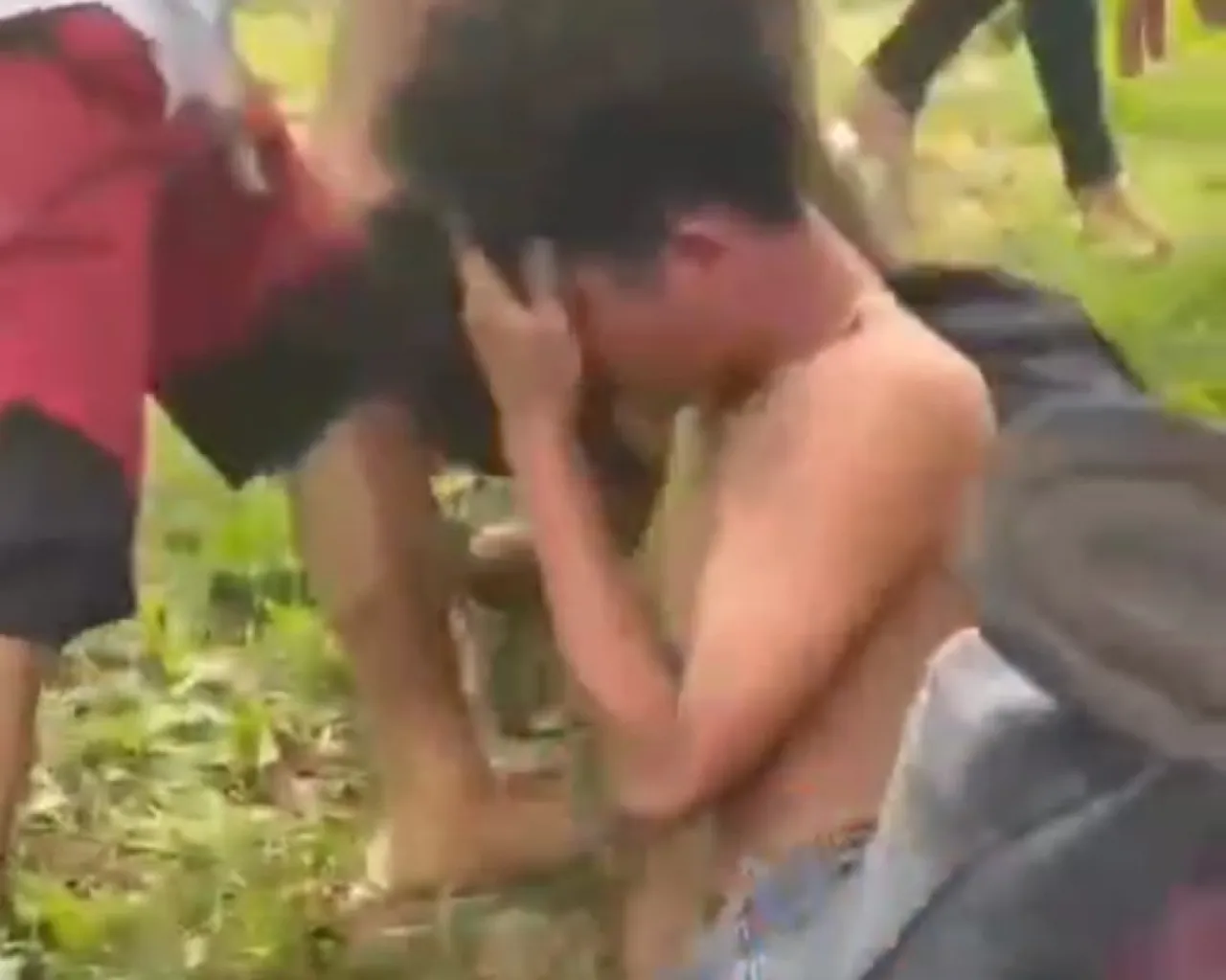 Ditangkap Warga, Dua Remaja Penjambret Dapat Salam Olahraga