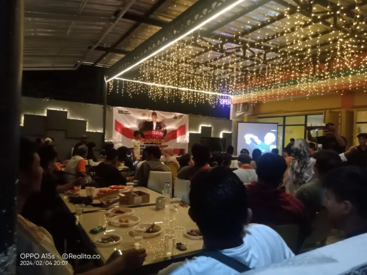 Relawan Amin Muda Kota Cilegon Antusias Nobar  lDebat Capres 2024