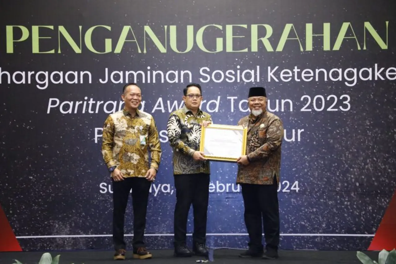 Pemkot Madiun Raih Dua Penghargaan Paritrana Award 2023