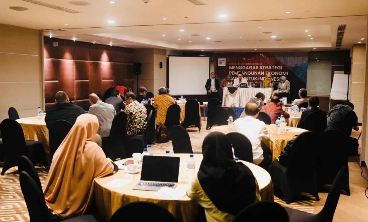 Forum Ekonom Minta Kembalikan Program Pembangunan Ekonomi Rasional, Realistis, dan Berkelanjutan