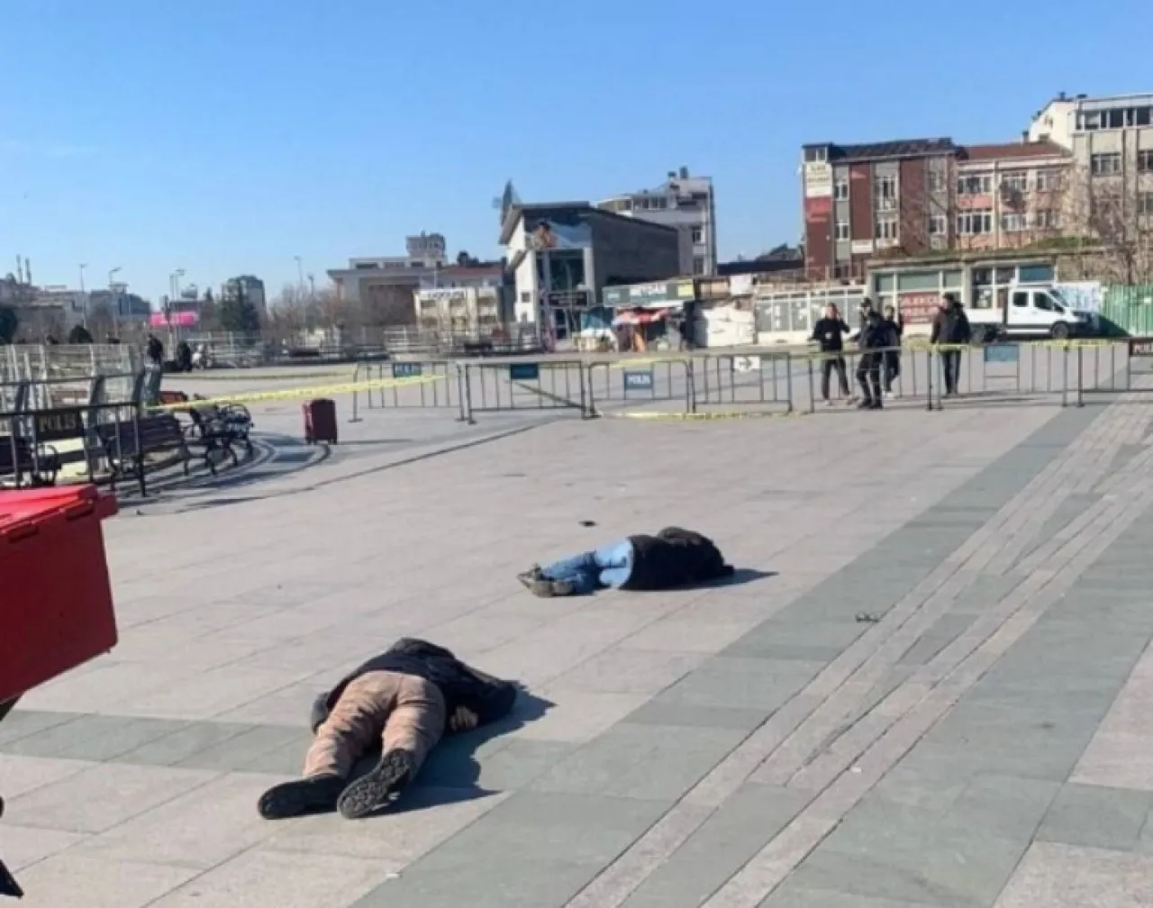 Sepasang Teroris Sayap Kiri Tembaki Gedung Pengadilan di Istanbul
