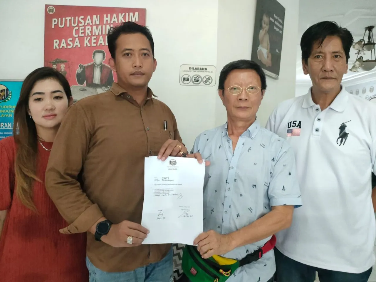Hie Khie Sin Serahkan Bukti Tambahan ke KY Atas Dugaan Kode Etik Hakim Niaga Surabaya