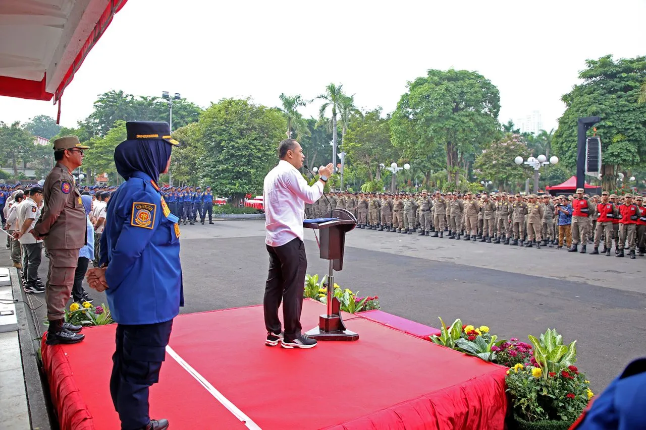 Rayakan HUT Satpol PP dan Damkar, Wali Kota Eri Minta Jiwa Korsa Menular ke Semua Jajaran Pemkot
