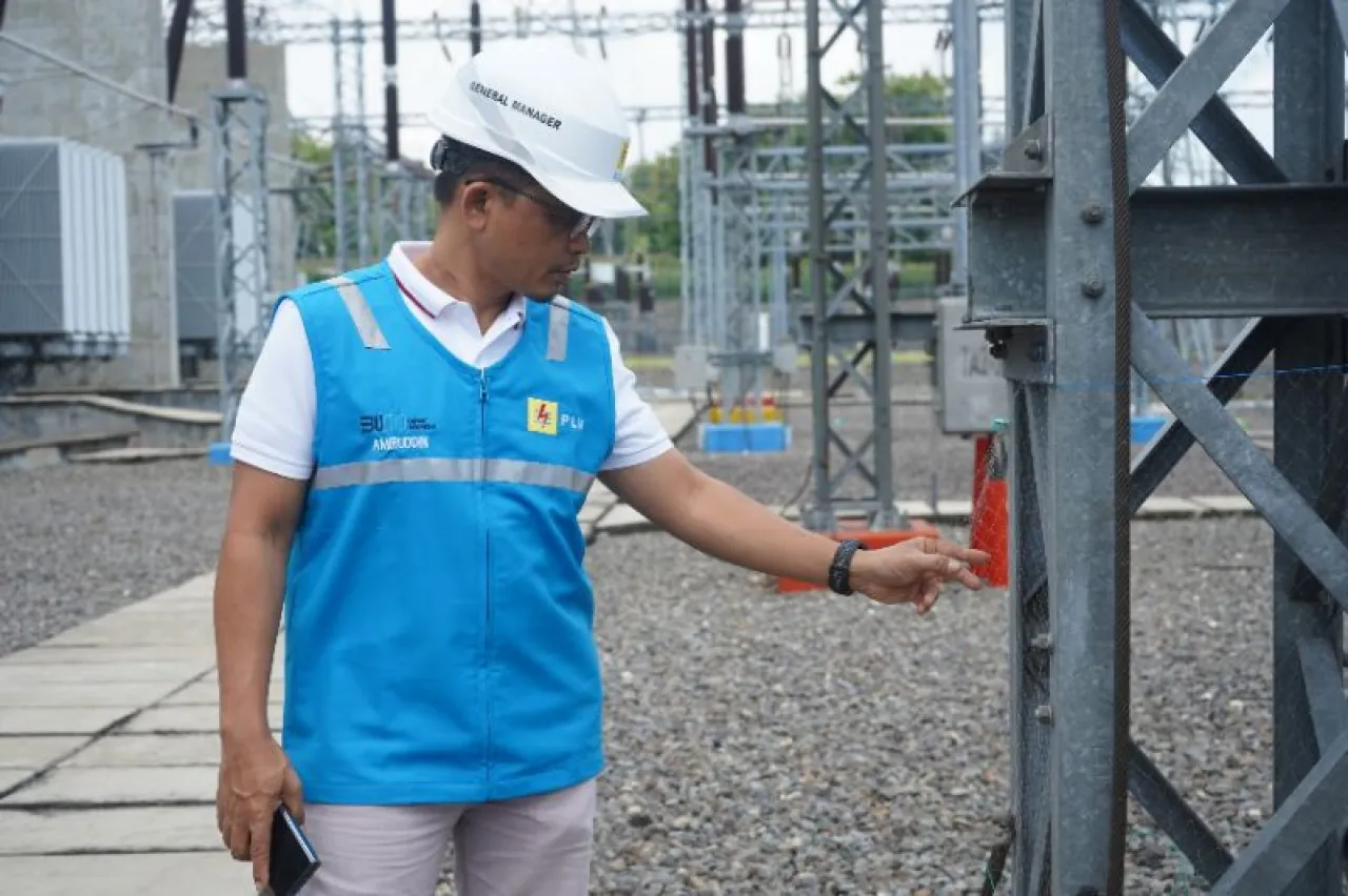 Langkah PLN UIT JBM Hadirkan Sistem Transmisi Andal Awali Bulan Ramadhan