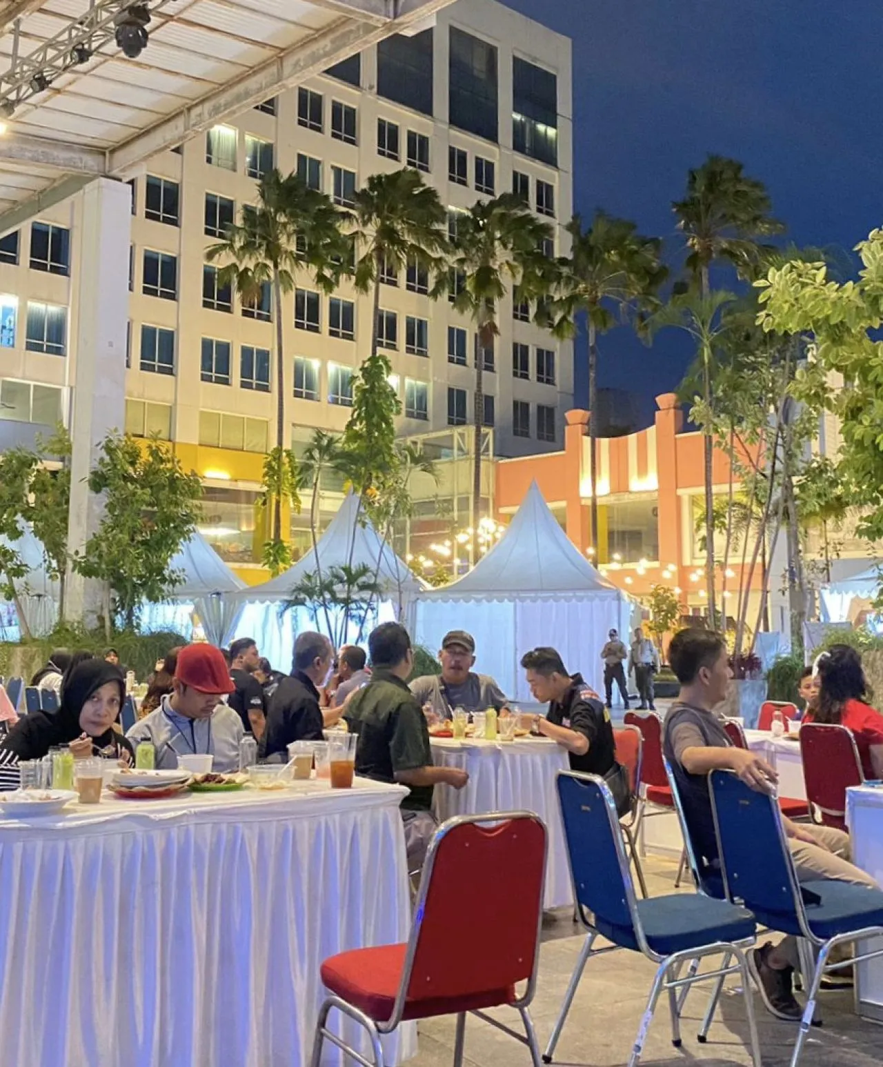Pererat Tali Silaturahmi, MAKI Buka Puasa Bersama Jurnalis di Town Square Surabaya