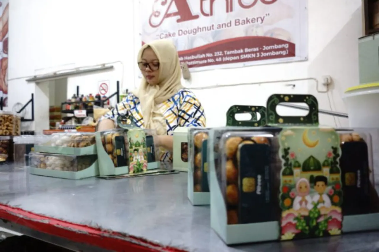 Permintaan Kue Kering Lebaran di Jombang Meningkat
