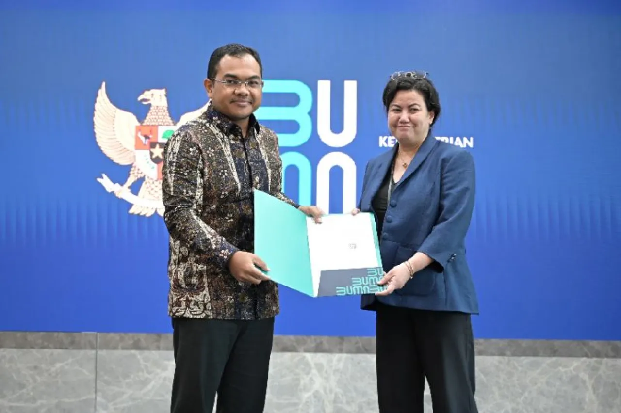 Menteri BUMN Tetapkan Jajaran Komisaris Baru PLN, Nawal Nely Gantikan Tedi Bharata