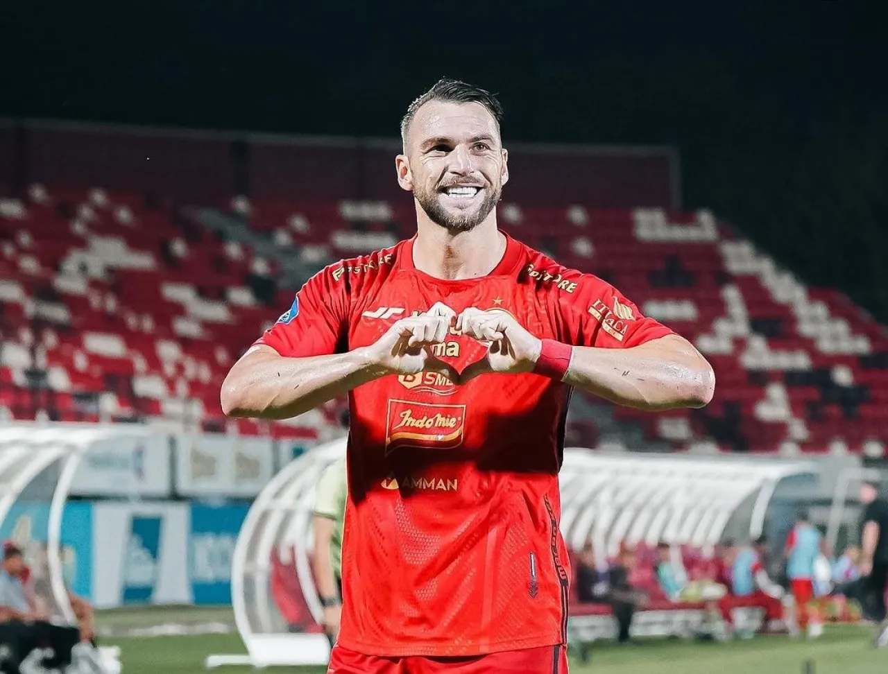 Main 10 Pemain, Persija Kalahkan Persik Kediri