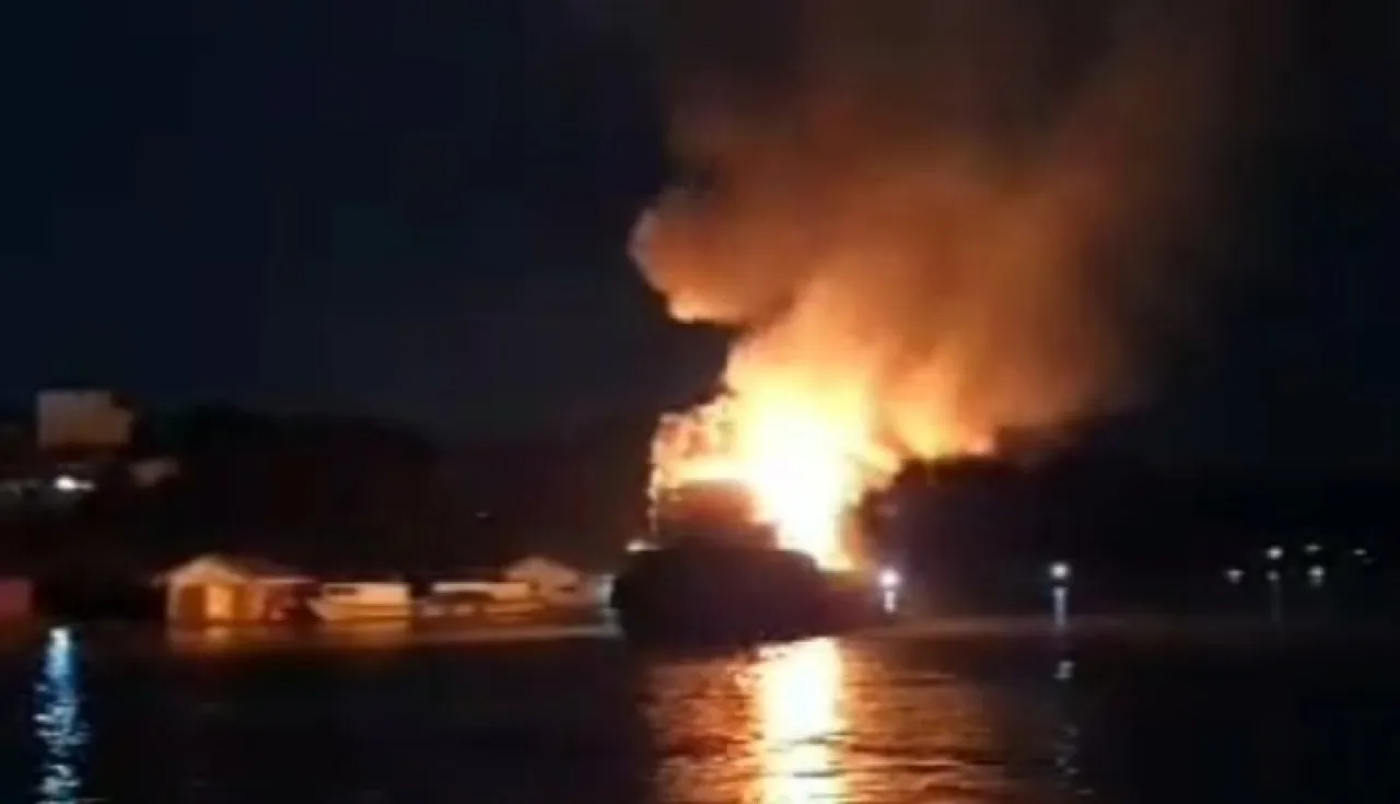 Tugboat Terbakar, Dua Orang Luka Parah