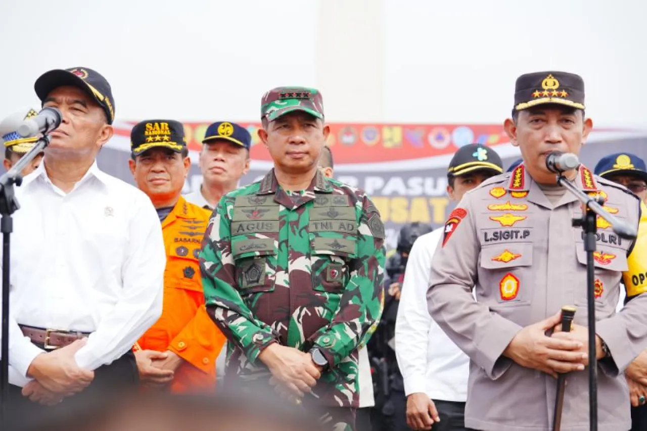Apel Gelar Pasukan Ops Ketupat, Kapolri: Wujudkan Mudik Aman dan Nyaman