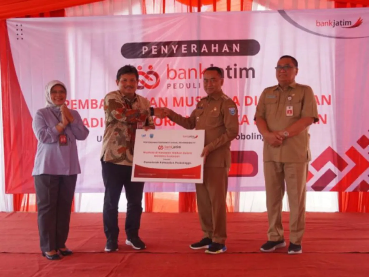 Bank Jatim Dukung Pembangunan Mushola di Probolinggo