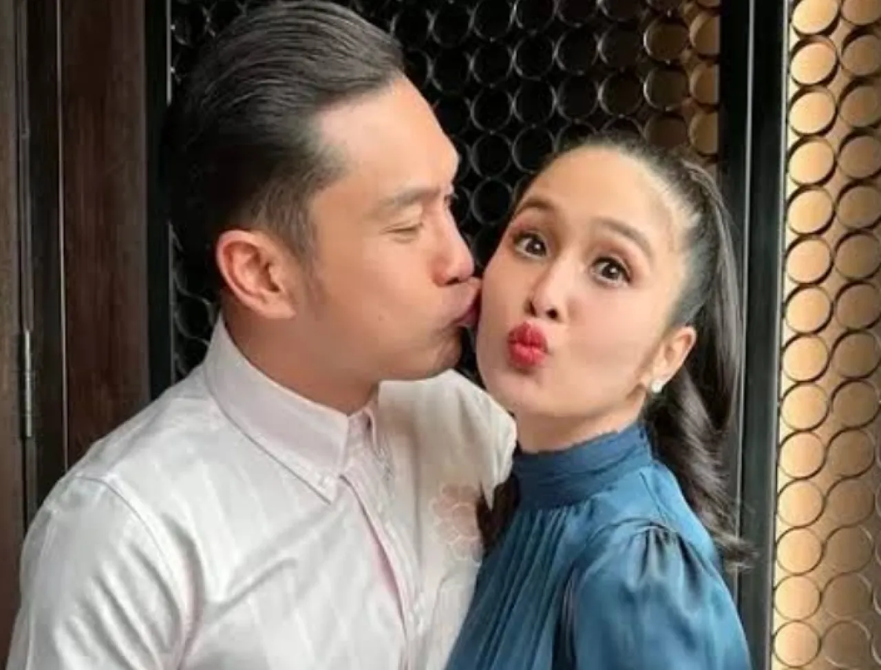 Toyota Vellfire dan Lexus Milik Suami Sandra Dewi Disita Kejagung
