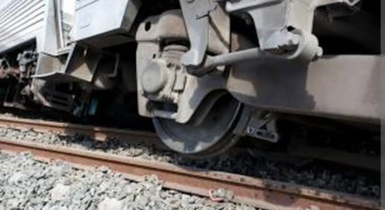 Motor Ditabrak Kereta, 1 Tewas dan 1 Selamat