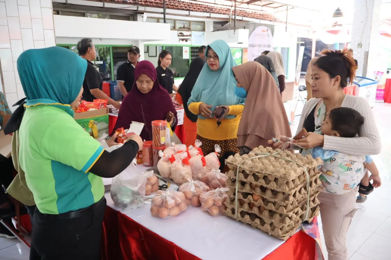 Kendalikan Inflasi Jelang Idul Adha, Pemkot Gelar Pasar Murah di Surabaya Barat