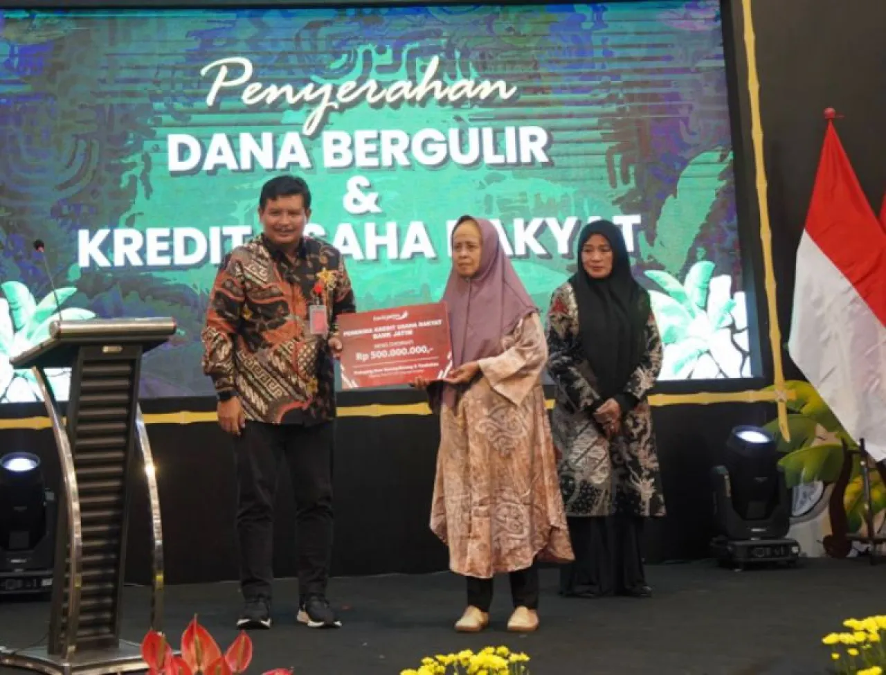 Dukung Akses Pembiayaan UMKM, Bank Jatim Salurkan KUR di Kampoeng Kreasi