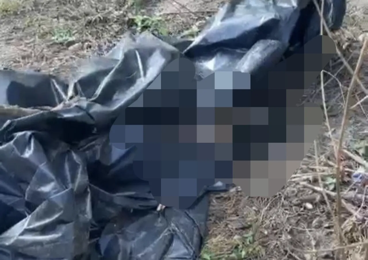 Mayat Termutilasi Membusuk Terbungkus Plastik Hitam, Bikin Heboh Warga