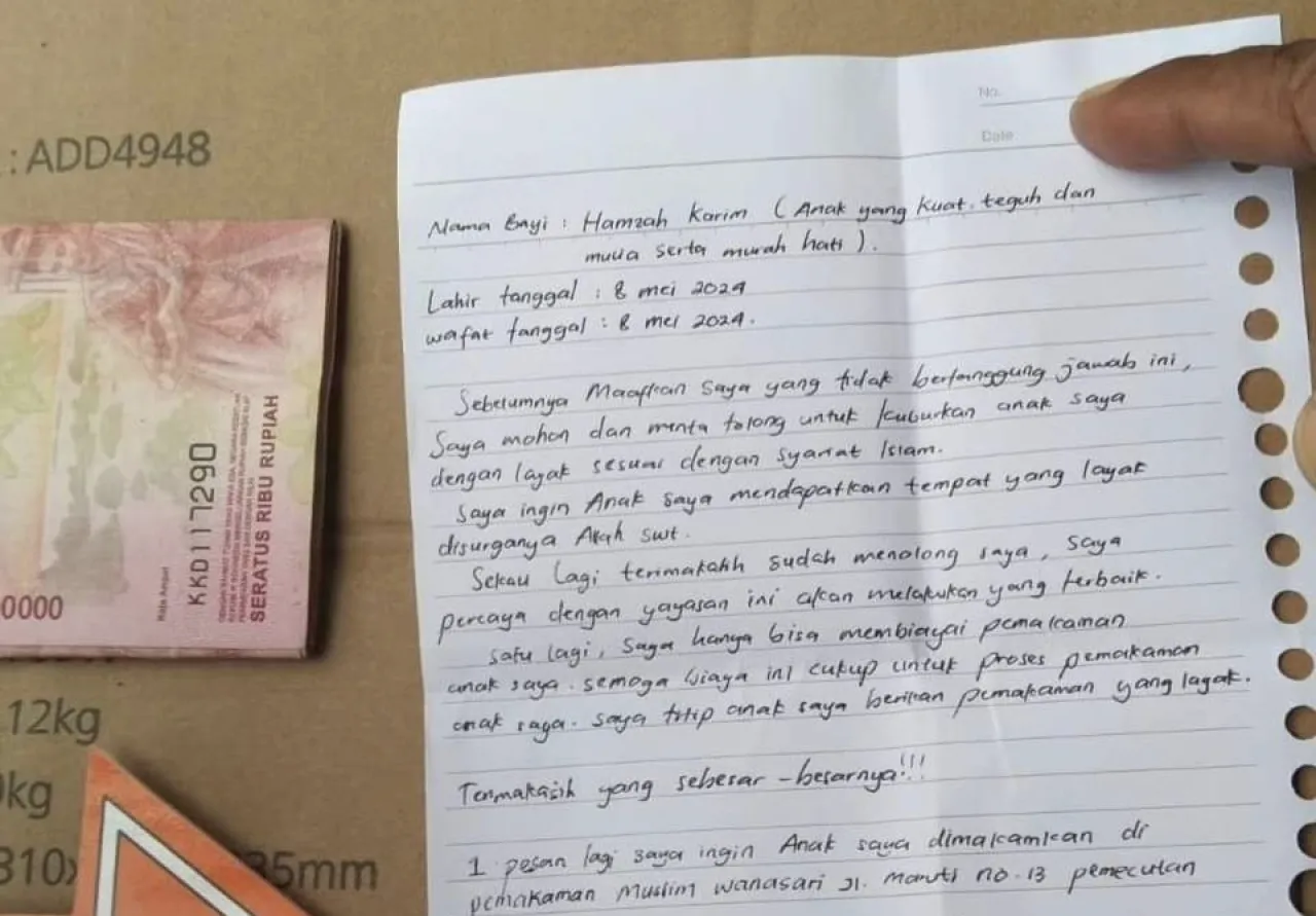 Mayat Bayi Ditemukan di Bak Mobil Pick Up beserta Surat Wasiatnya