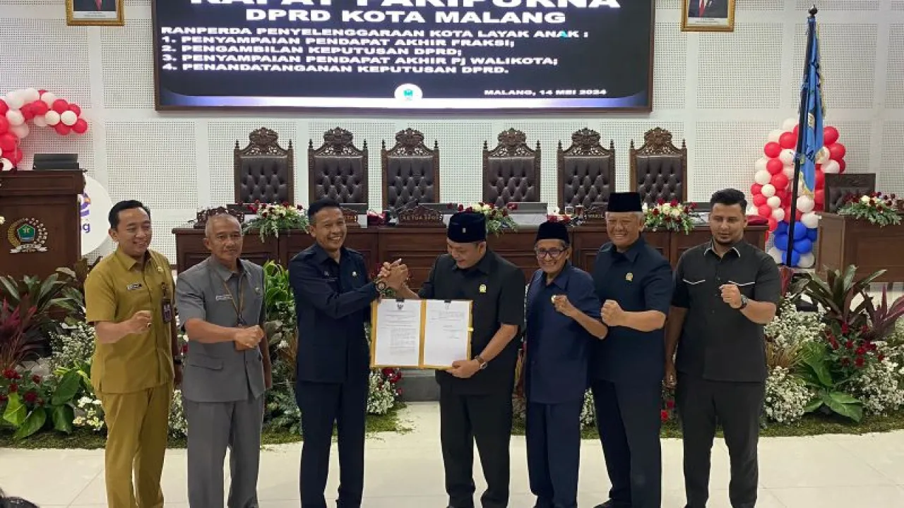 Pengesahan Perda Penyelenggaraan Kota Ramah Anak. (Yds)