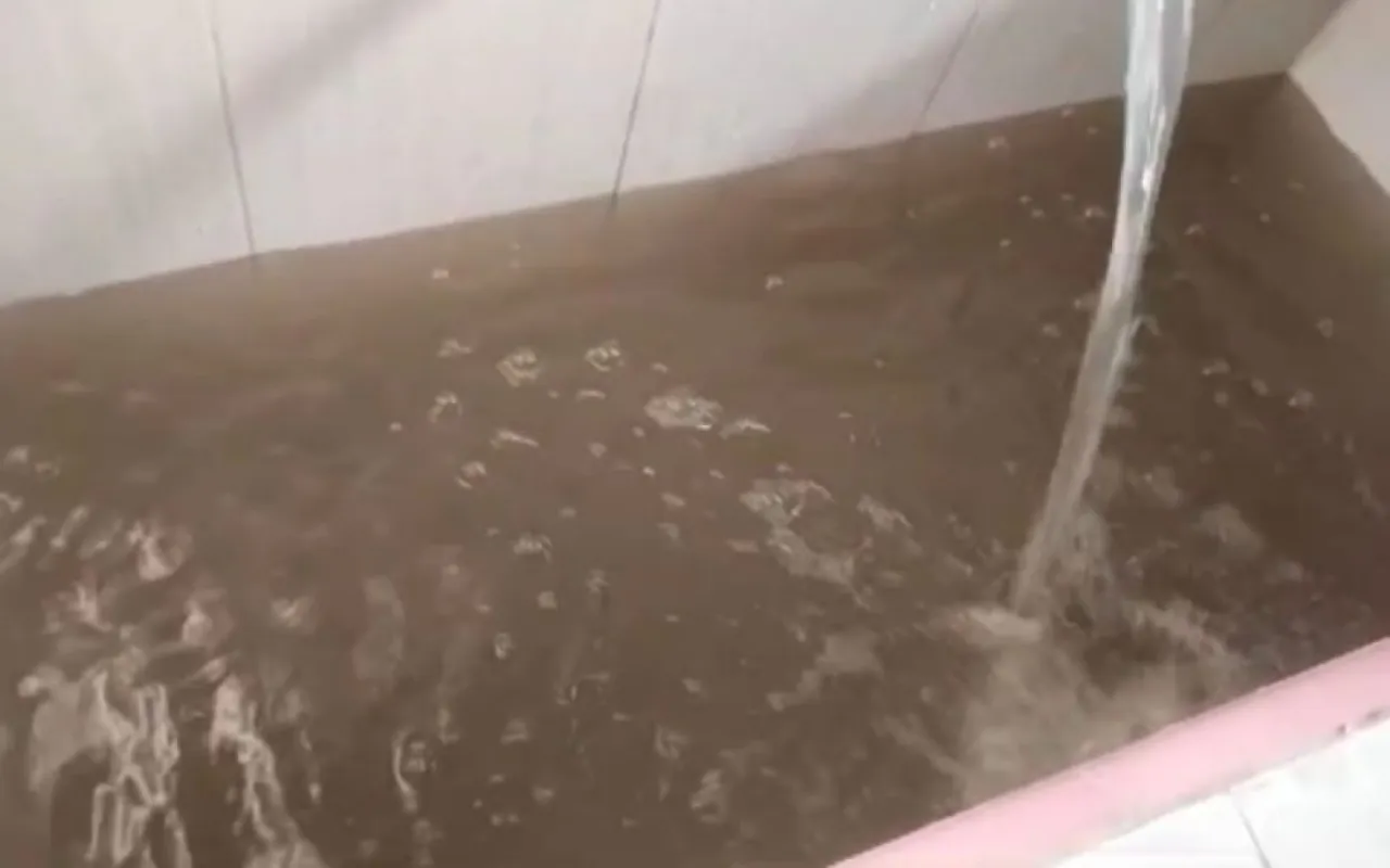 Air PDAM Lamongan Kerap Keruh Seperti  Kopi Susu
