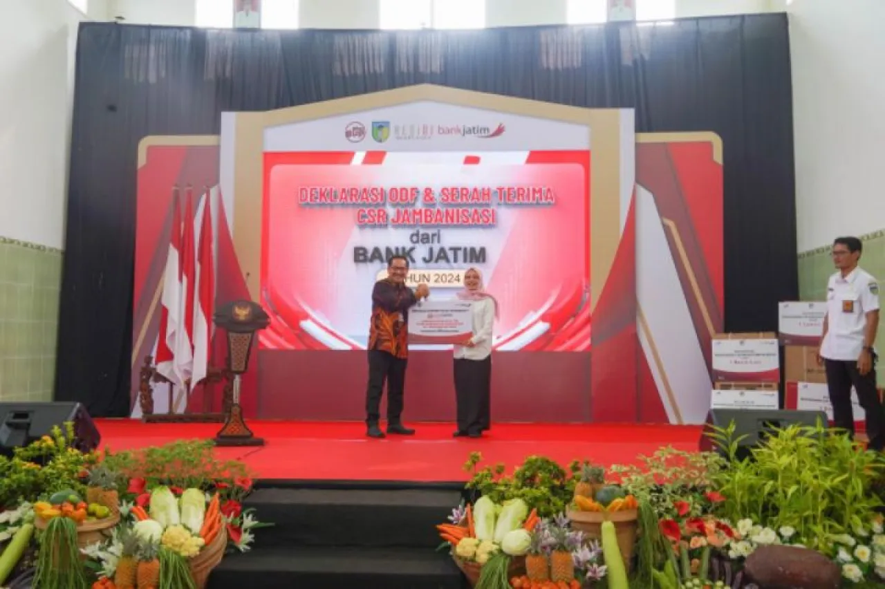 Tingkatkan Kesehatan Masyarakat, Bank Jatim Salurkan Bantuan 168 Jambanisasi
