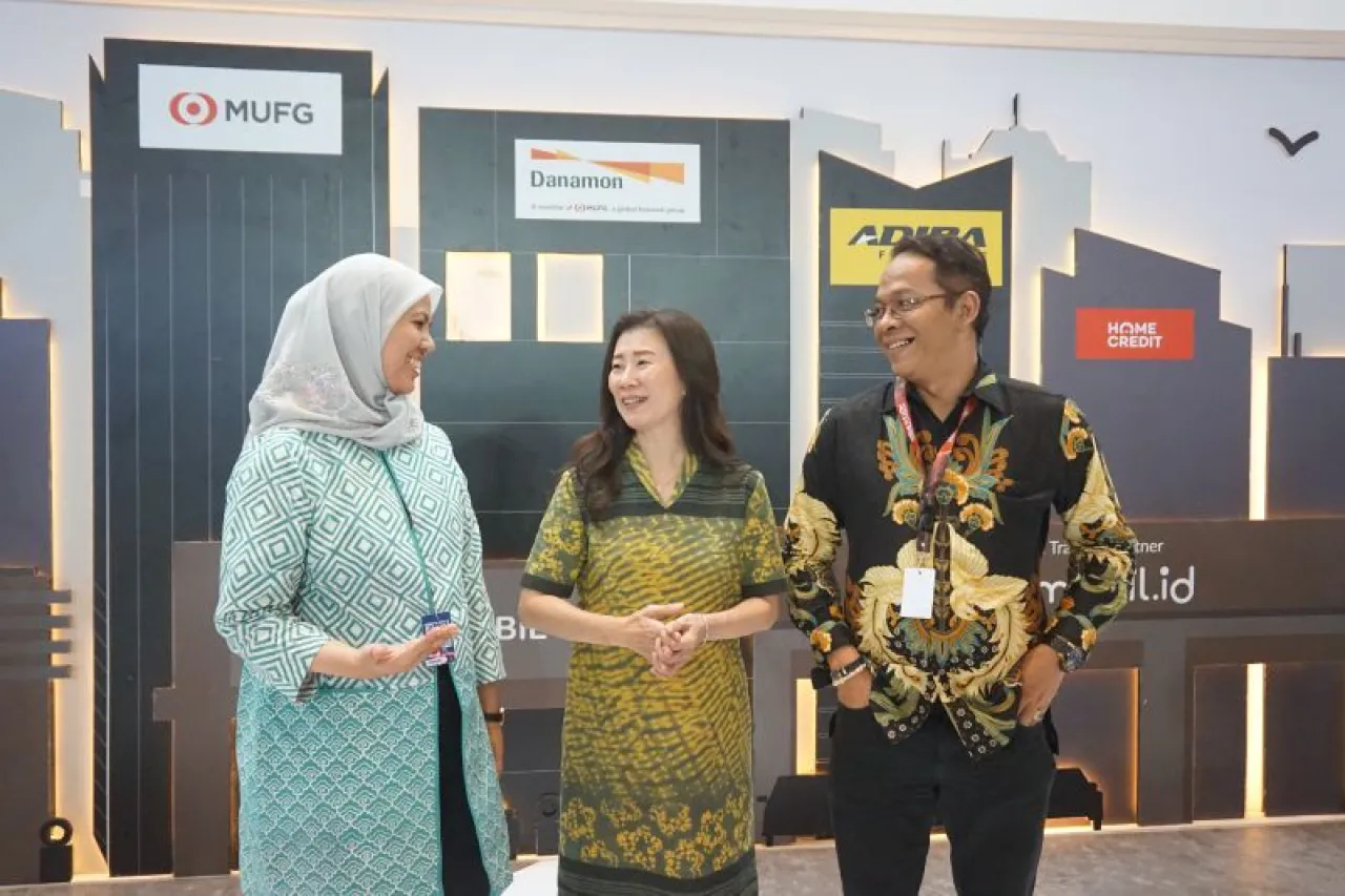 Danamon, Adira Finance dan MUFG Berikan Banyak Benefit di IIMS Surabaya