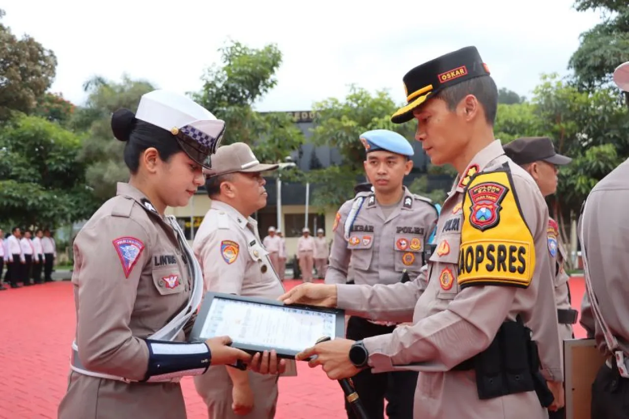 Masih Muda, Briptu Lintang Swasti Torehkan Banyak Prestasi