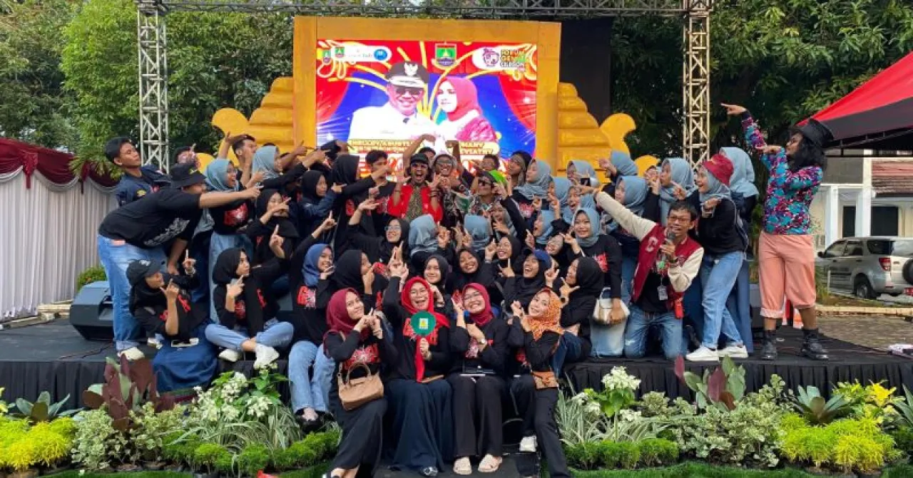 Sabtu (22/6/2024), halaman kantor Walikota Cilegon dipenuhi oleh semangat remaja dalam acara Gebyar Remaja Genre dan Talk Show Anti Narkoba.