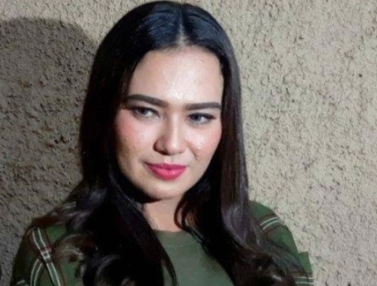 Catherine Wilson Resmi Menyandang Status Janda