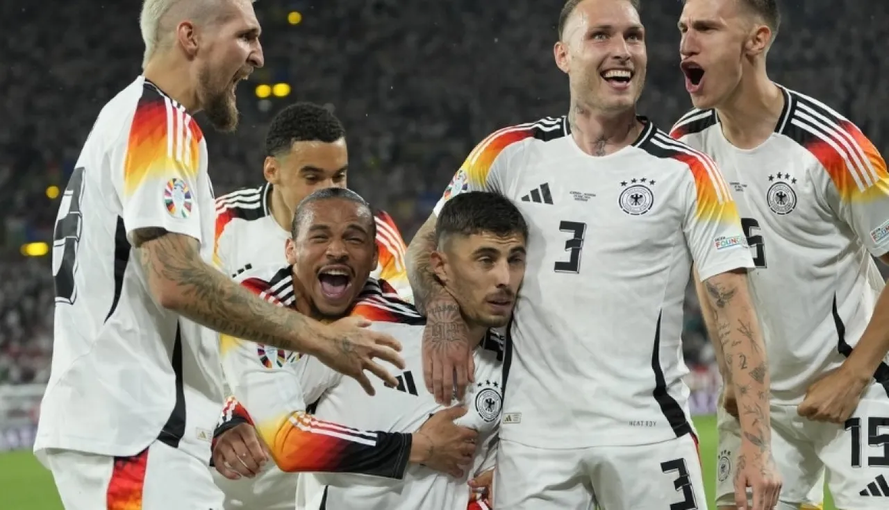 Disertai Petir dan Hujan Es, Jerman Tundukkan Denmark 2-0