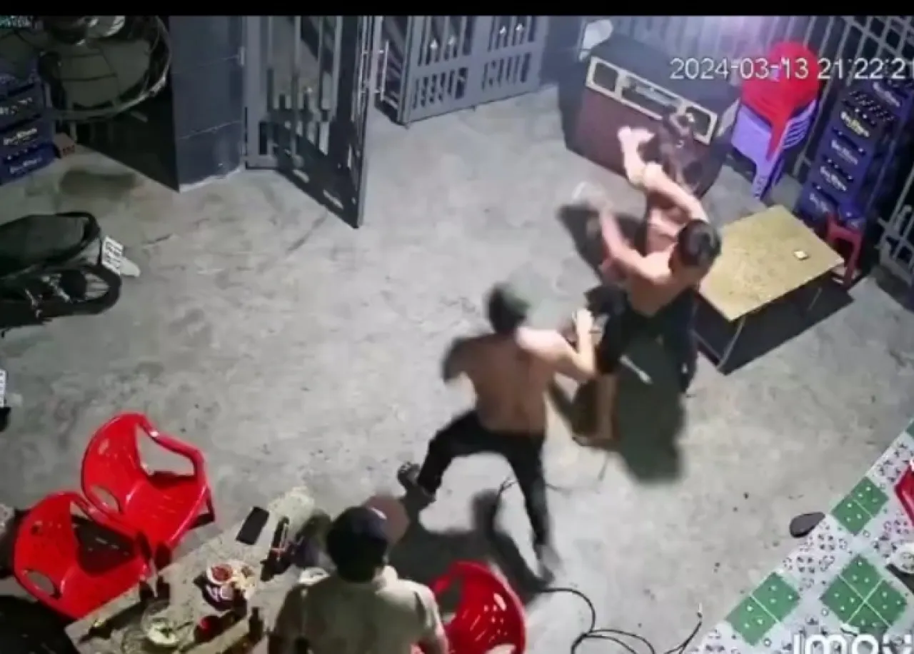 Mabuk usai Minum Miras Bareng, Kakak Tikam Adik Sendiri hingga Tewas