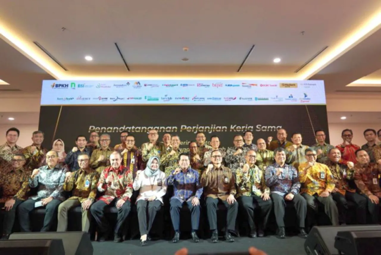 Resmi Jadi BPS-BPIH, UUS Bank Jatim Dorong Gerakan Haji Muda
